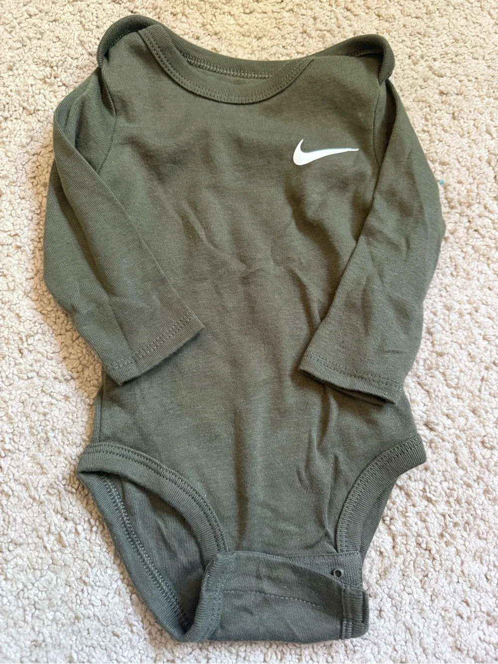 Nike Baby Bodysuit & Jogger Set bundle- Olive, white, Beige- size 3-6